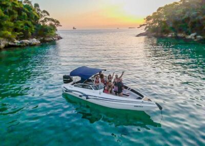 Passeio Angra dos Reis – Ate 10 Ps.- Lancha – Churrasco