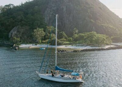Passeio Compartilhado de Veleiro ao Pôr do Sol